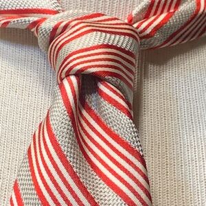 BREUER FRANCE LUXURY DESIGNER PURE SILK RED AND WHITE STRIPED NECKTIE